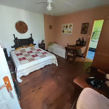 Couette-café Le Prieure 3*