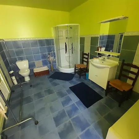 Le Prieure Bed & Breakfast *