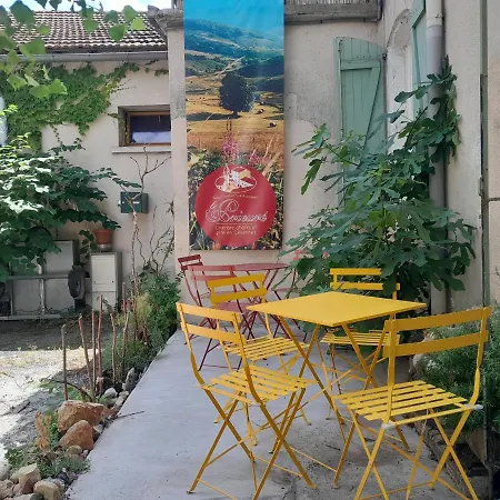 Couette-café Le Prieure 3*